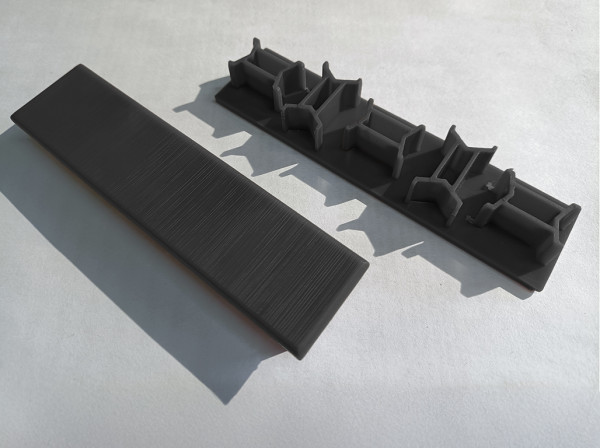 Eindkap voor aluminium co-extrusieplaat Charcoal