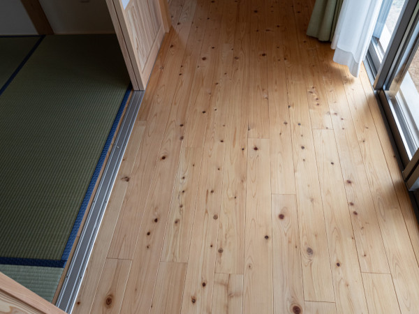 Massief parket nordische Fichte B-sortering onbehandeld
